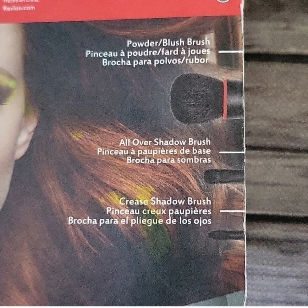 Revlon 3 Piece Travel Brush Set - Black and Red-NIP - Picture 3 of 3